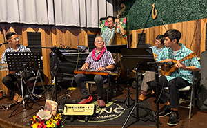 Steel guitar showcase